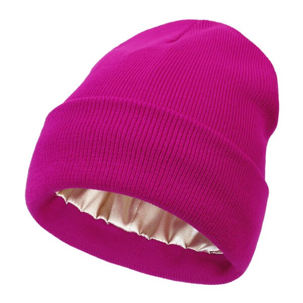 f39a655c-a8e5-4efe-a6bf-31236eddec92.jpg Satin Lined Knitted Beanie – Warm Hair-Protecting Hat in Multiple Colors